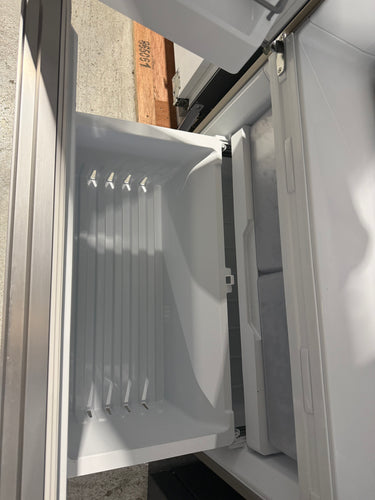 Factory second Fisher & Paykel 569 L French Door Refrigerator RF610ANUX5 - Second Hand Appliances Geebung